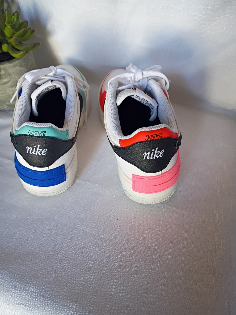 Nike Air Force 1 Low White Multicolor Accent Sneakers Size 8 - Picture 4 of 14